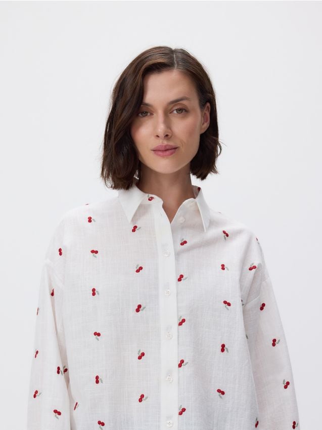 Shirt with decorative embroidery - RESERVED