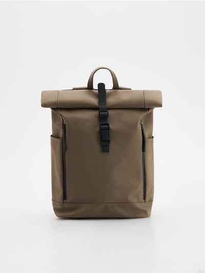 Mochila con solapa enrollable impermeable