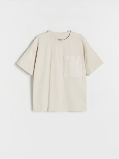 T-shirt with a pocket