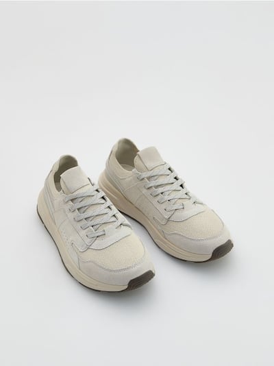 Combined materials sneakers
