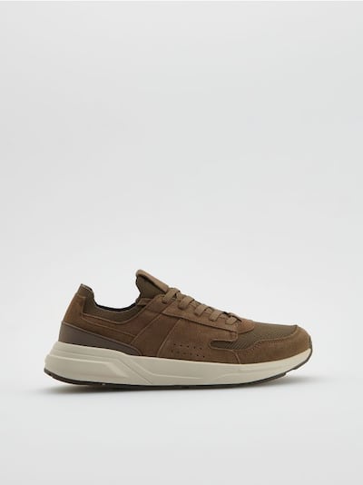 Combined materials sneakers