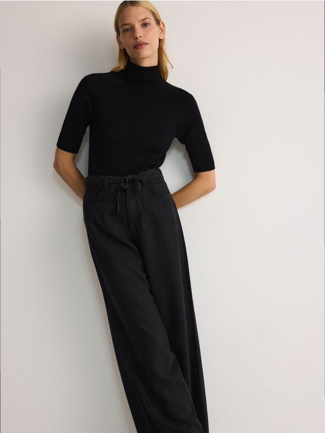 Viscose rich turtleneck - RESERVED