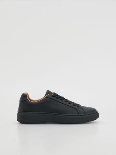 Leather rich sneakers