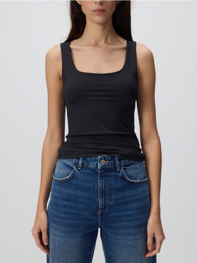 Plain top - RESERVED