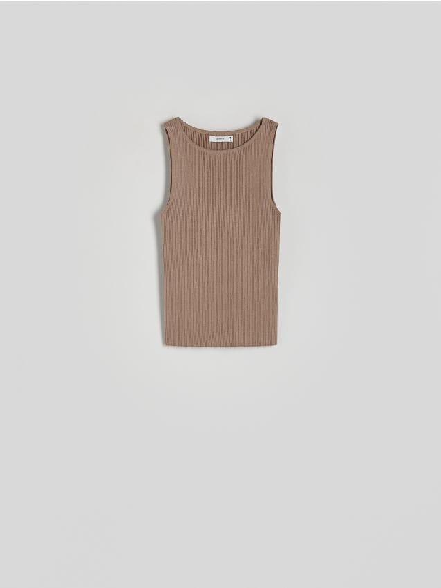 Knitted viscose rich top - RESERVED