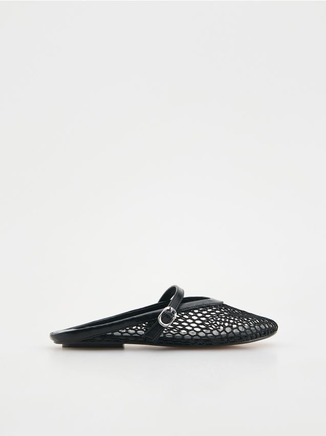 Durchbrochene Mules mit Riemen - RESERVED