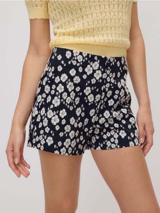 Floral shorts - RESERVED