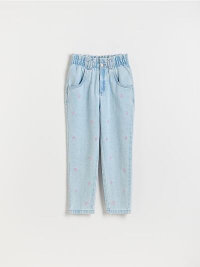 Baggy jeans med broderede detaljer