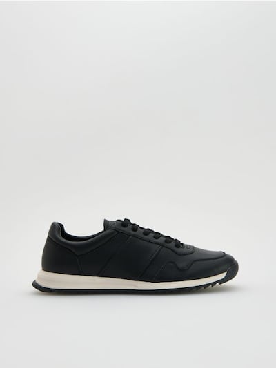 Leather rich sneakers