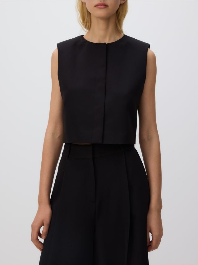 Boxy vest - RESERVED