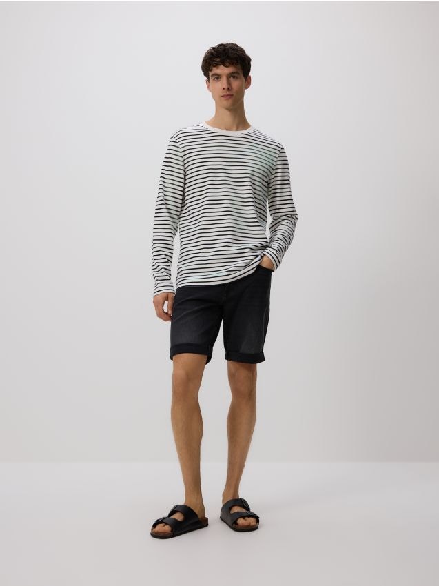 Slim fit šorc od trapera - RESERVED