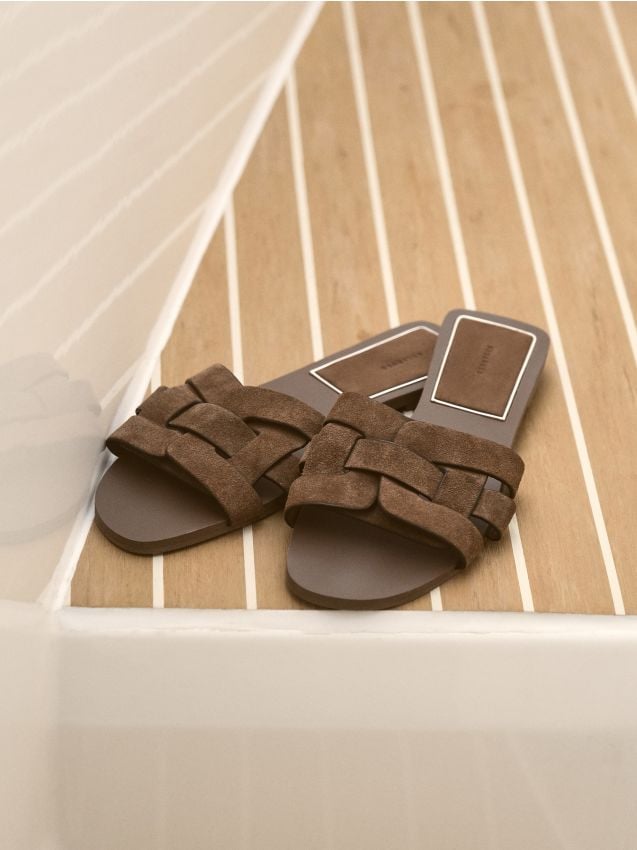 Suede slides - RESERVED