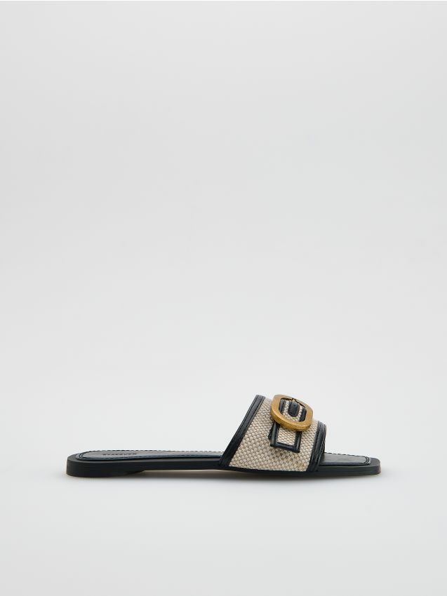 Sliders with buckle - RESERVED