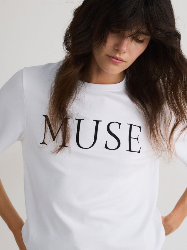 Reserved - tricou oversized cu broderie - alb