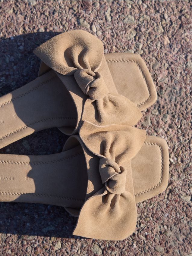 Suede slides with bow - RESERVED