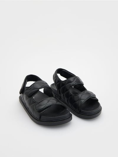 SANDALS WITH VELCRO FASTENING