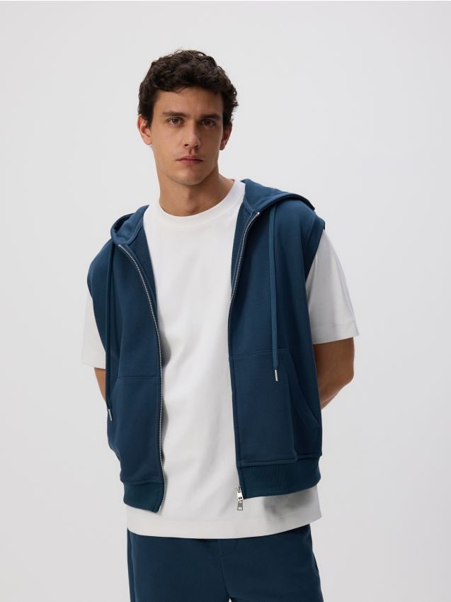 Bodywarmer met capuchon - RESERVED