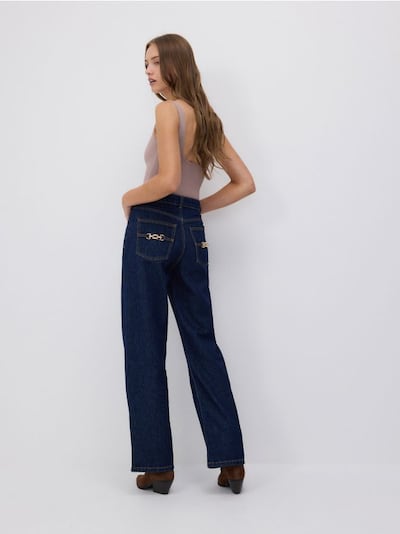 Wide leg jeans