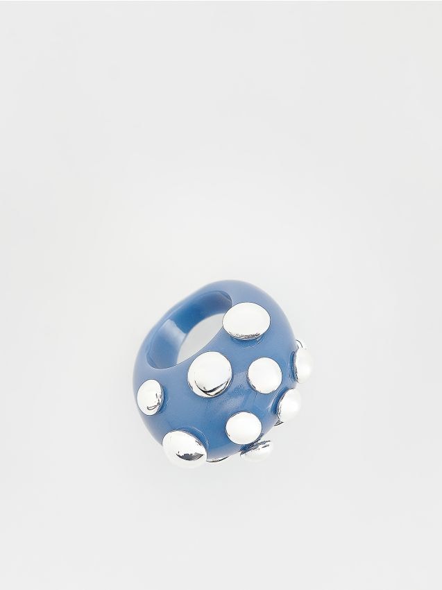 Ring mit Nietendetails - RESERVED