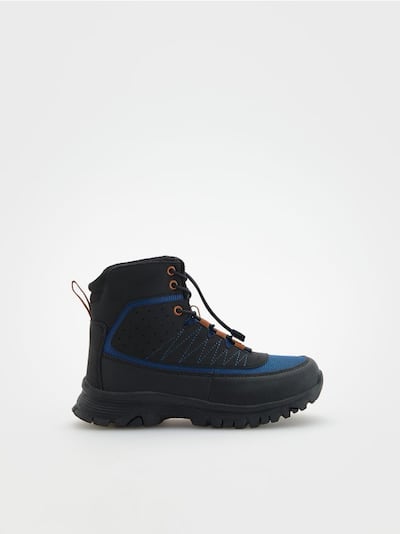 Wysokie buty trekkingowe