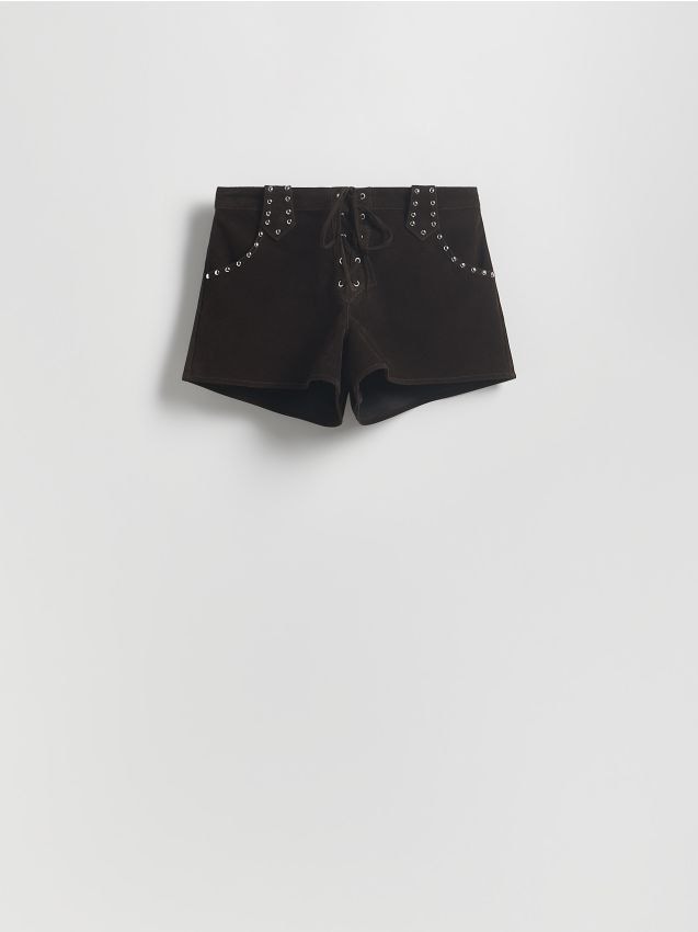 LADIES` SHORTS - RESERVED