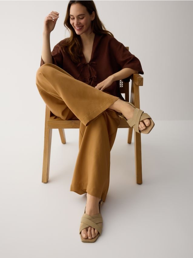 Leather rich sandals with straps - RESERVED