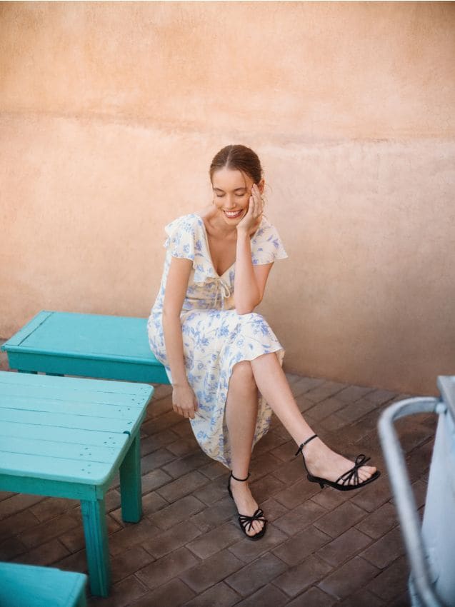 Heeled sandals with bows - RESERVED