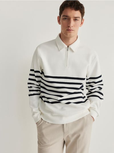 Stripe collar sweatshirt