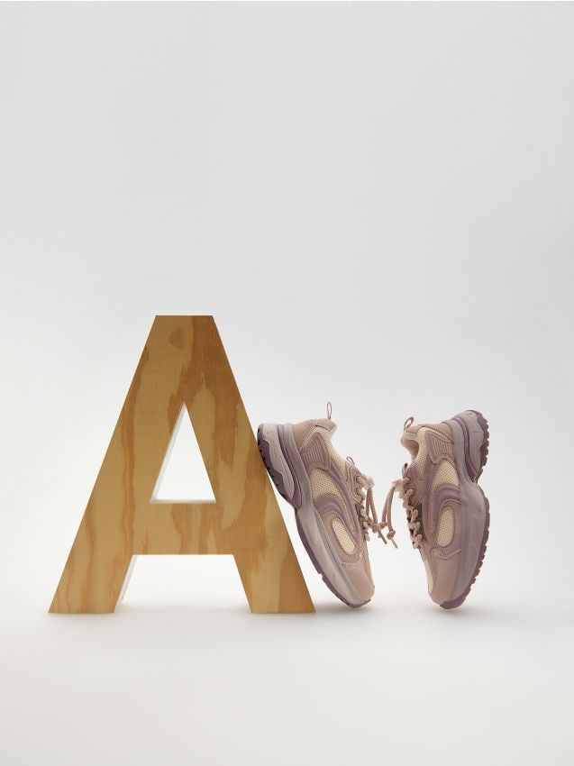 Sports shoes - RESERVED
