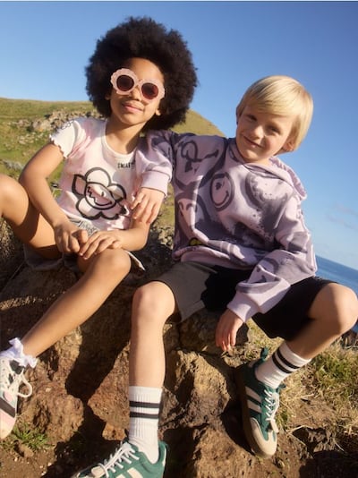 CHILDREN`S SUNGLASSES