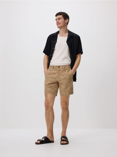Pantaloni scurți regular, cu model