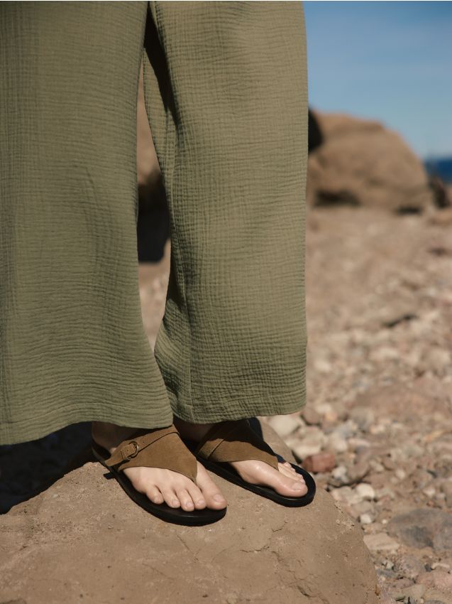 Suede slides - RESERVED