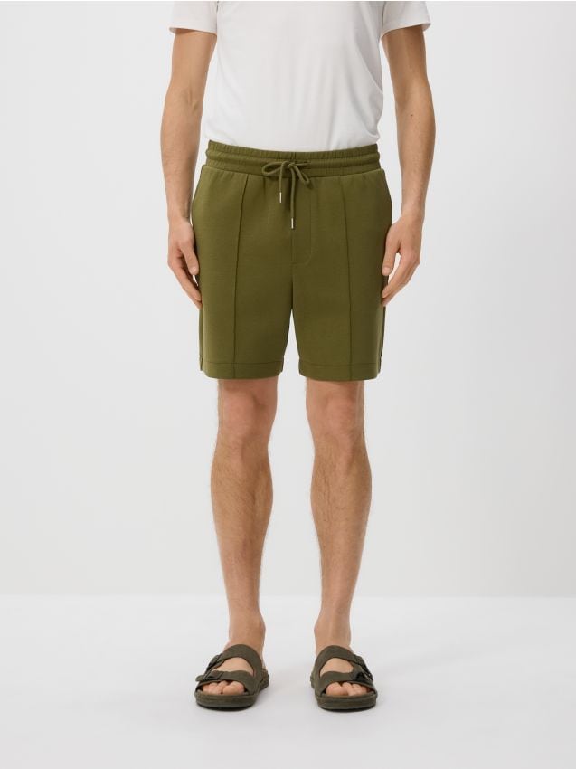 Comfort shorts with stitching - RESERVED