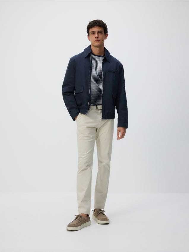 Reserved - Pantaloni chino slim, cu curea - bej