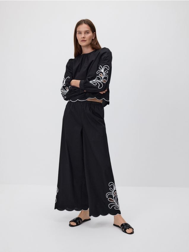 LADIES` TROUSERS - RESERVED