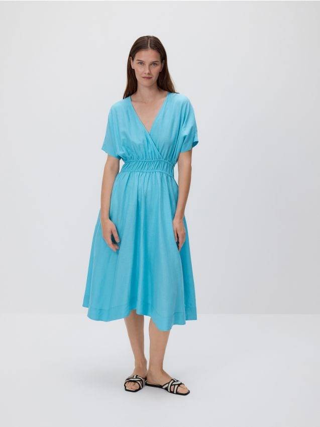 Kleid mit hohem Leinenanteil - RESERVED