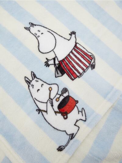 Moomin patterned blanket