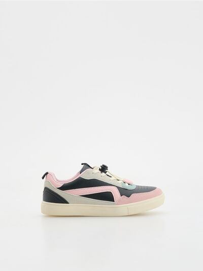 Leather imitation trainers