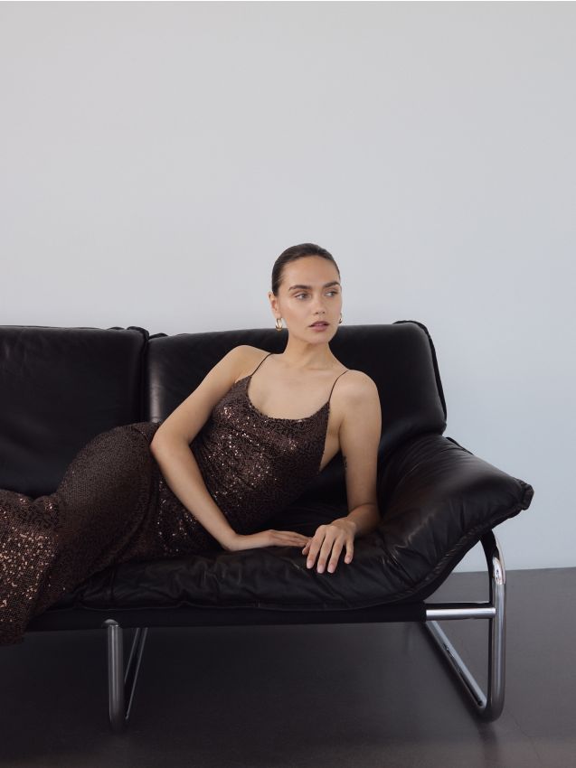 LADIES` DRESS - RESERVED