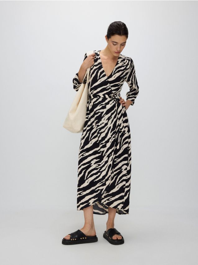 ♡Mami Wzorzysta sukienka z wiskozy Kolor czarny - RESERVED - 641AA-99X