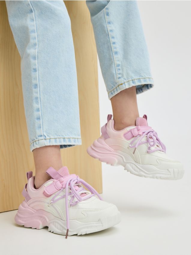 LADIES` TREKKING SHOES - RESERVED