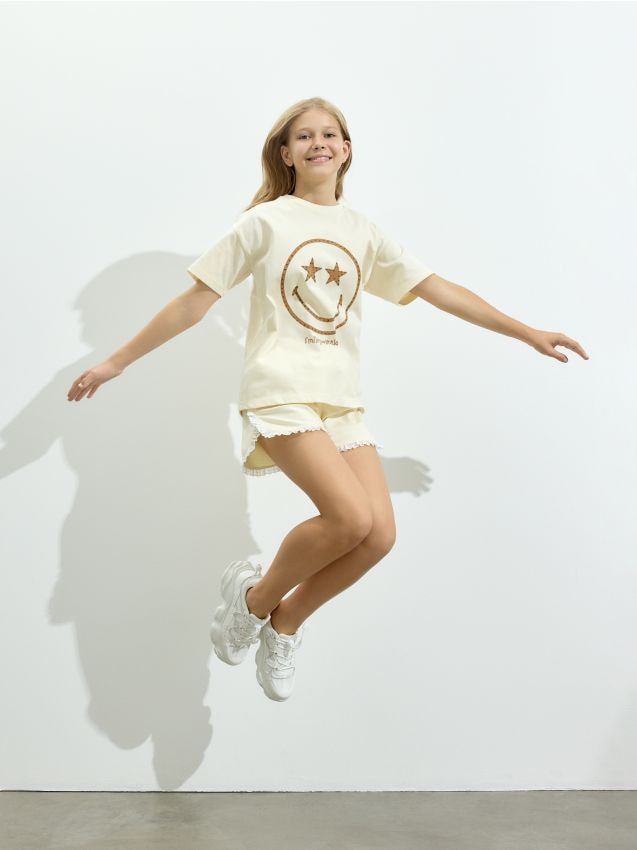 Sneakers with heel stopper - RESERVED