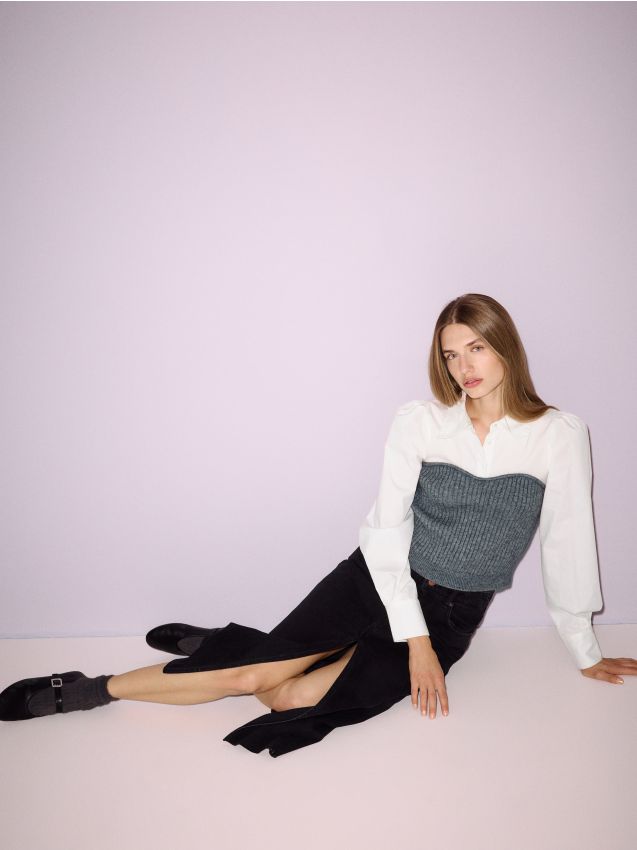 LADIES` SWEATER - RESERVED