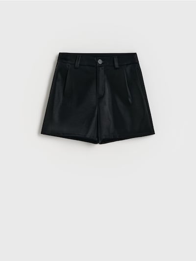 Shorts i kunstlæder