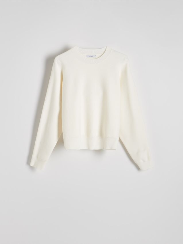Reserved - Pulover regular fit, cu conținut ridicat de viscoză - nude Reserved - Pulover regular fit, cu conținut ridicat de viscoză - nude