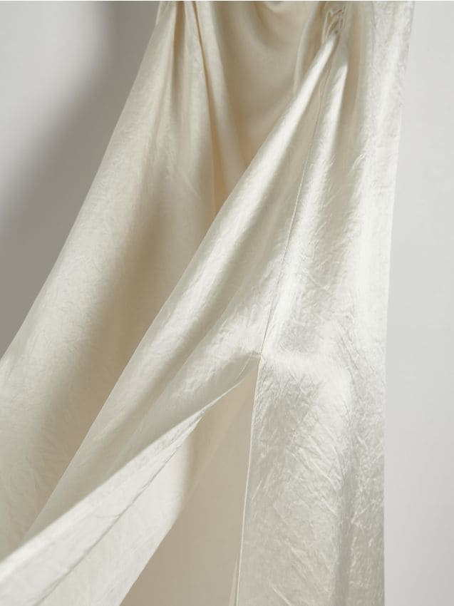 LADIES` DRESS - RESERVED