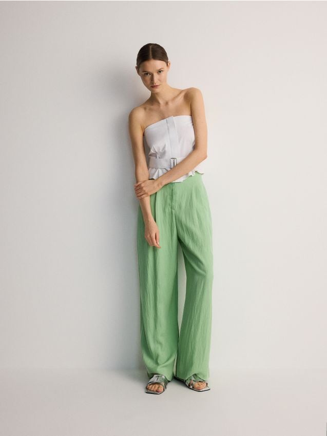 Reserved - pantaloni cu fibre lyocell - verde-deschis