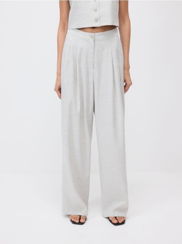 Linen rich trousers with viscose blend - RESERVED