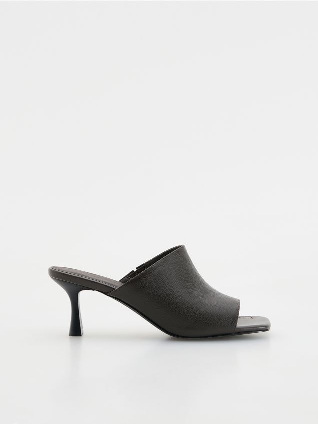 Heeled leather mules - RESERVED