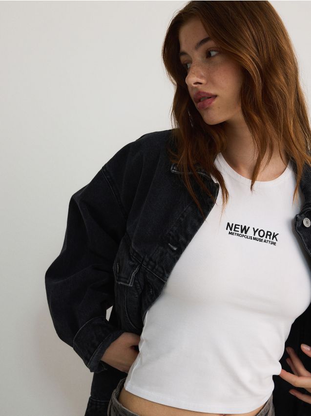 Broderet top - RESERVED